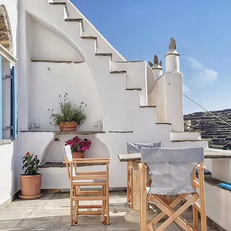 Tinoshomelidays Residences Venardatos Exterior photo