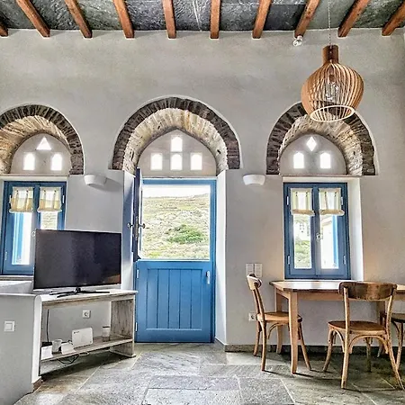 Tinoshomelidays Residences Venardatos Room photo