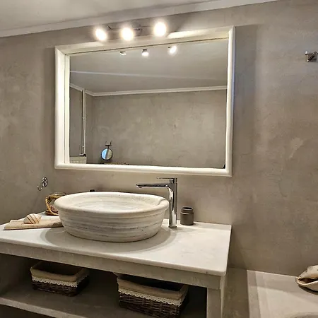 Tinoshomelidays Residences Venardatos Room photo