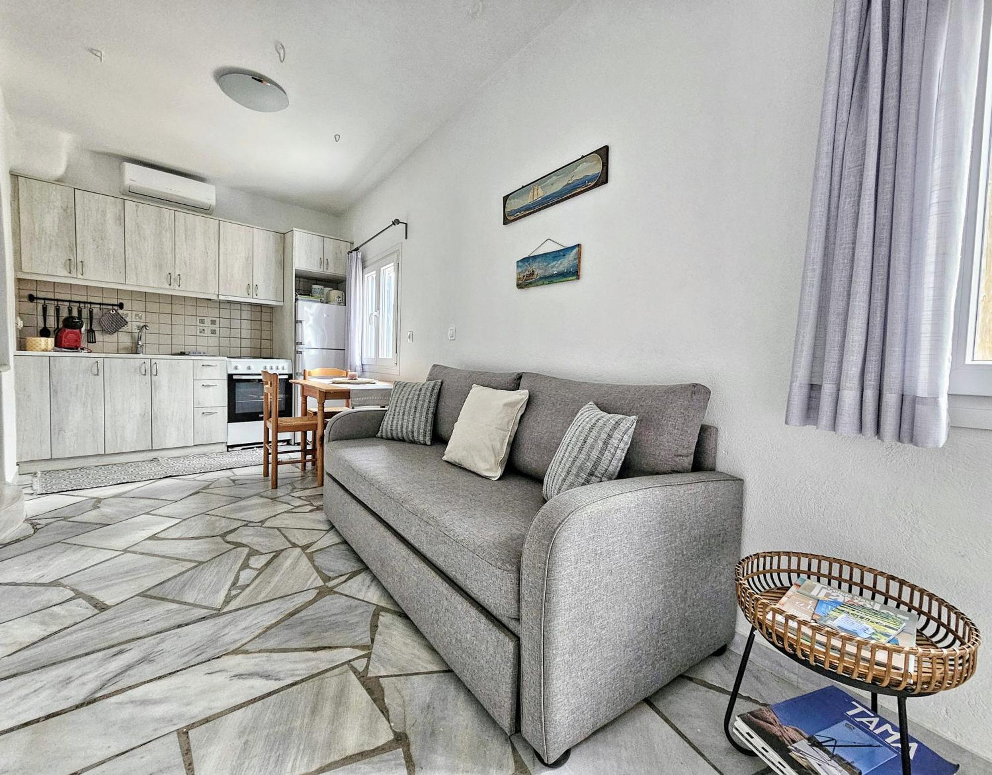 Tinoshomelidays Residences Holiday home *