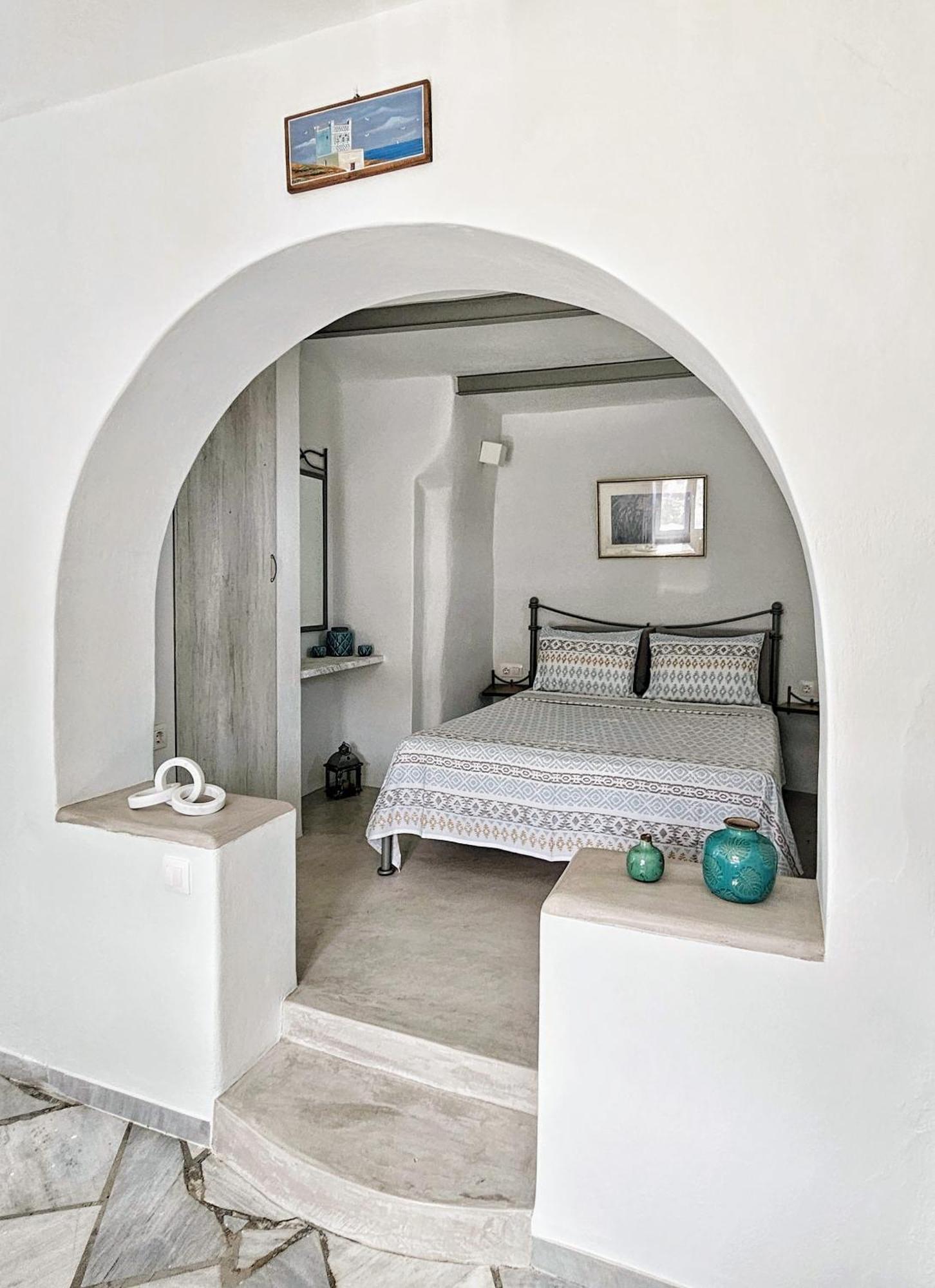 Tinoshomelidays Residences Venardatos