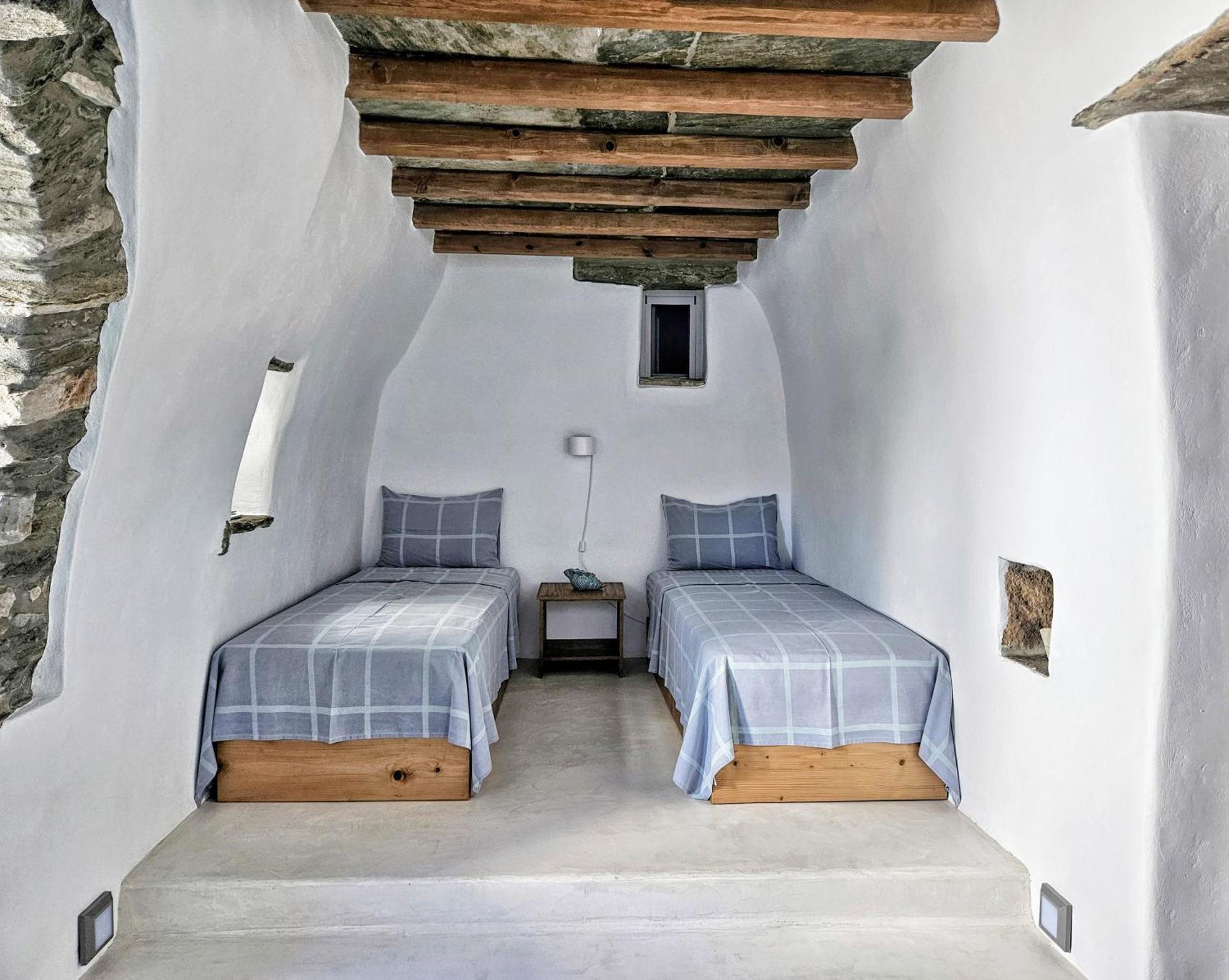 Tinoshomelidays Residences Holiday home Venardatos